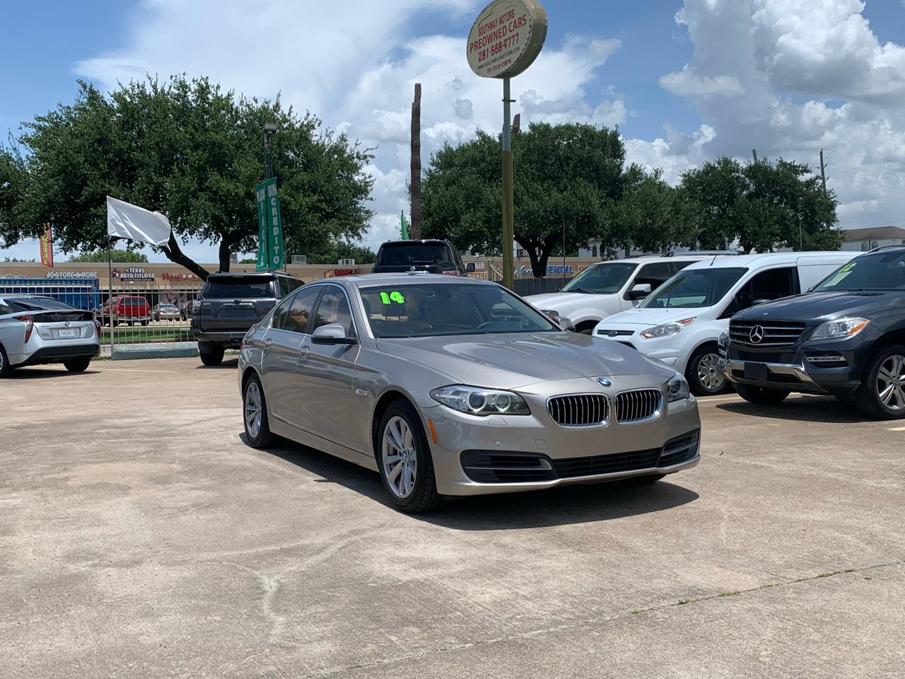 BMW 5-Series 528i 2014