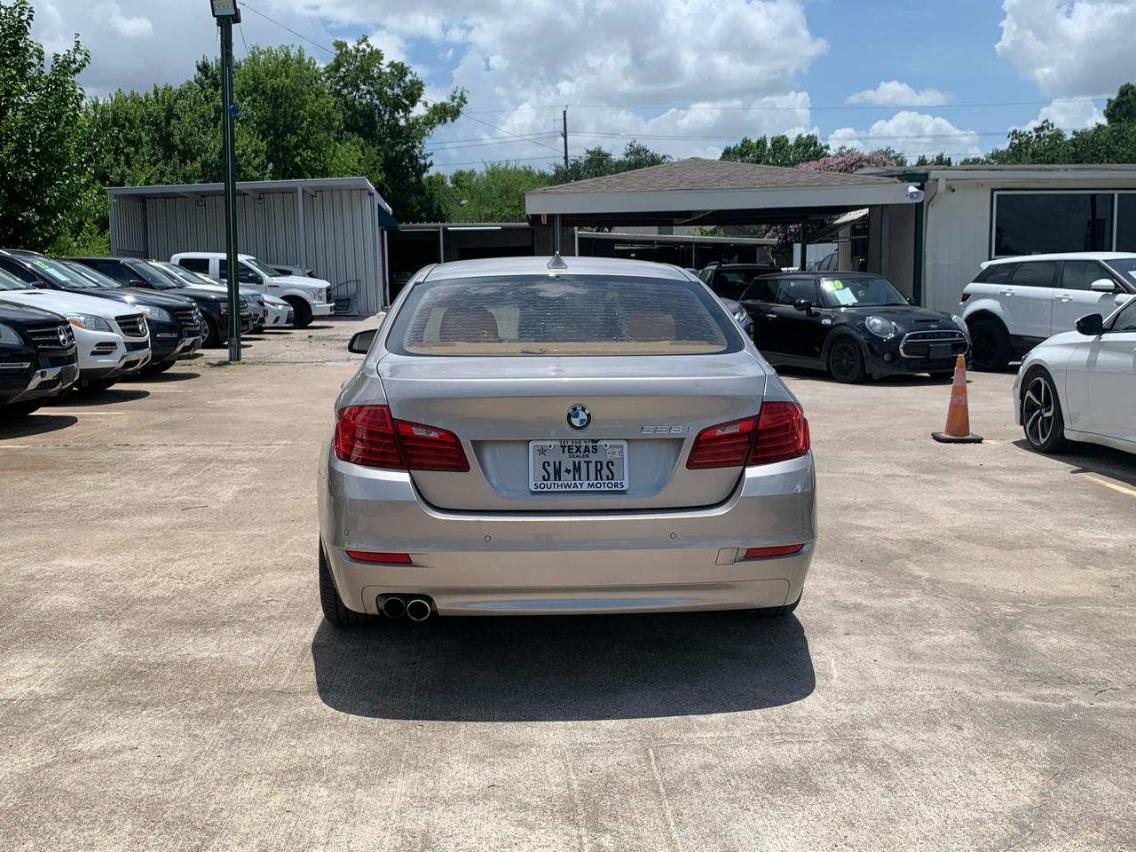 BMW 5-Series 528i 2014