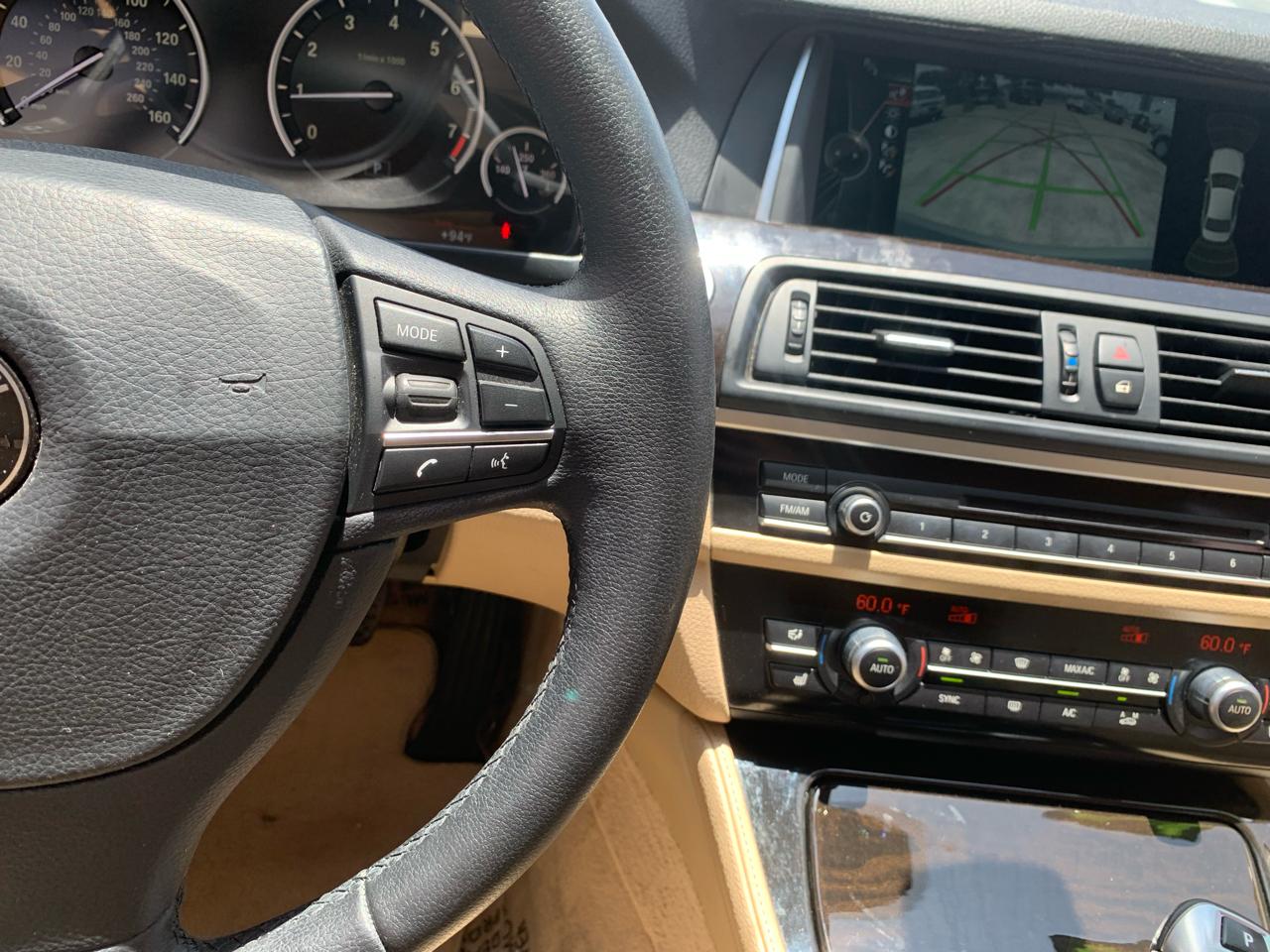 BMW 5-Series 528i 2014