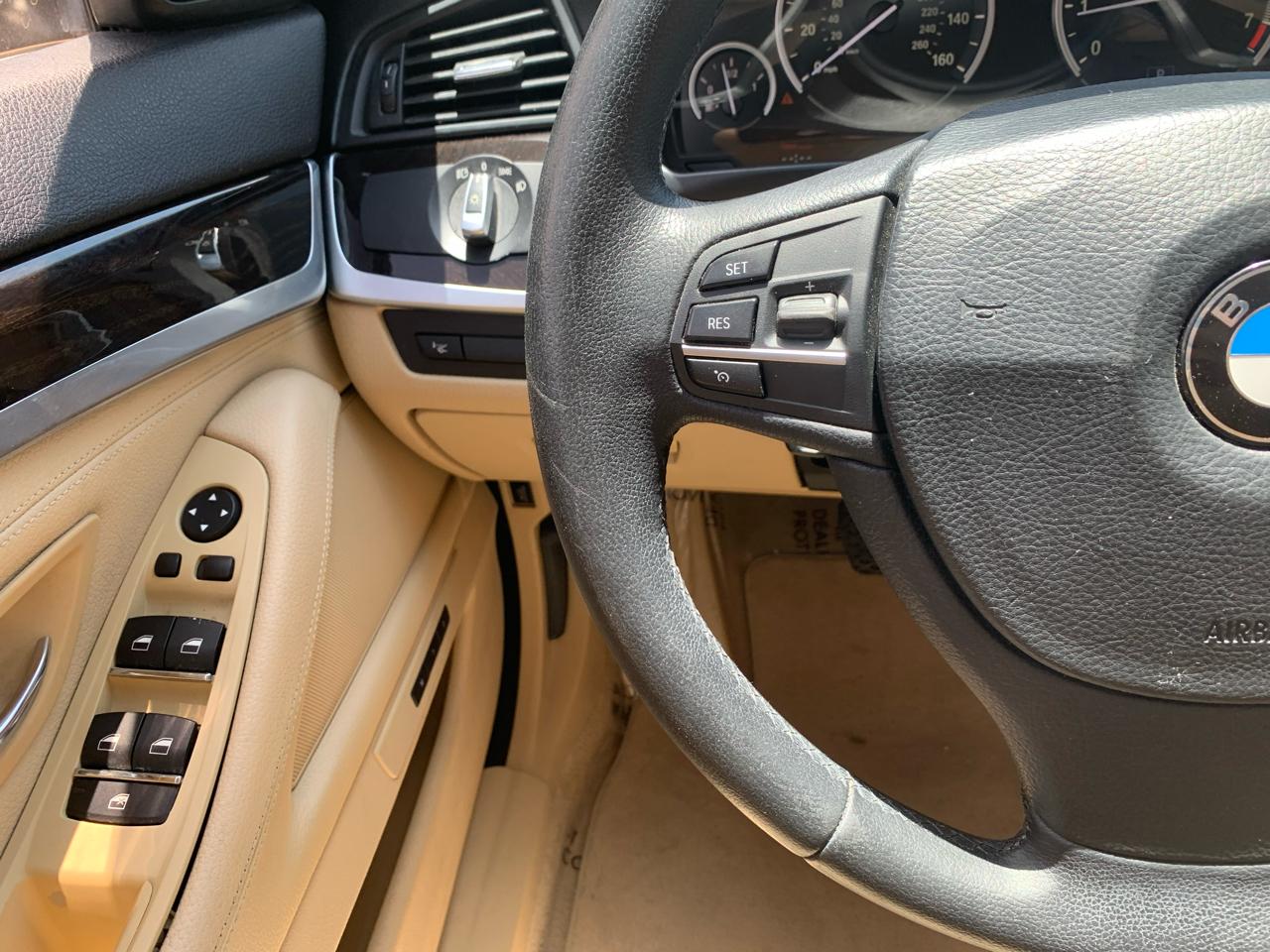 BMW 5-Series 528i 2014