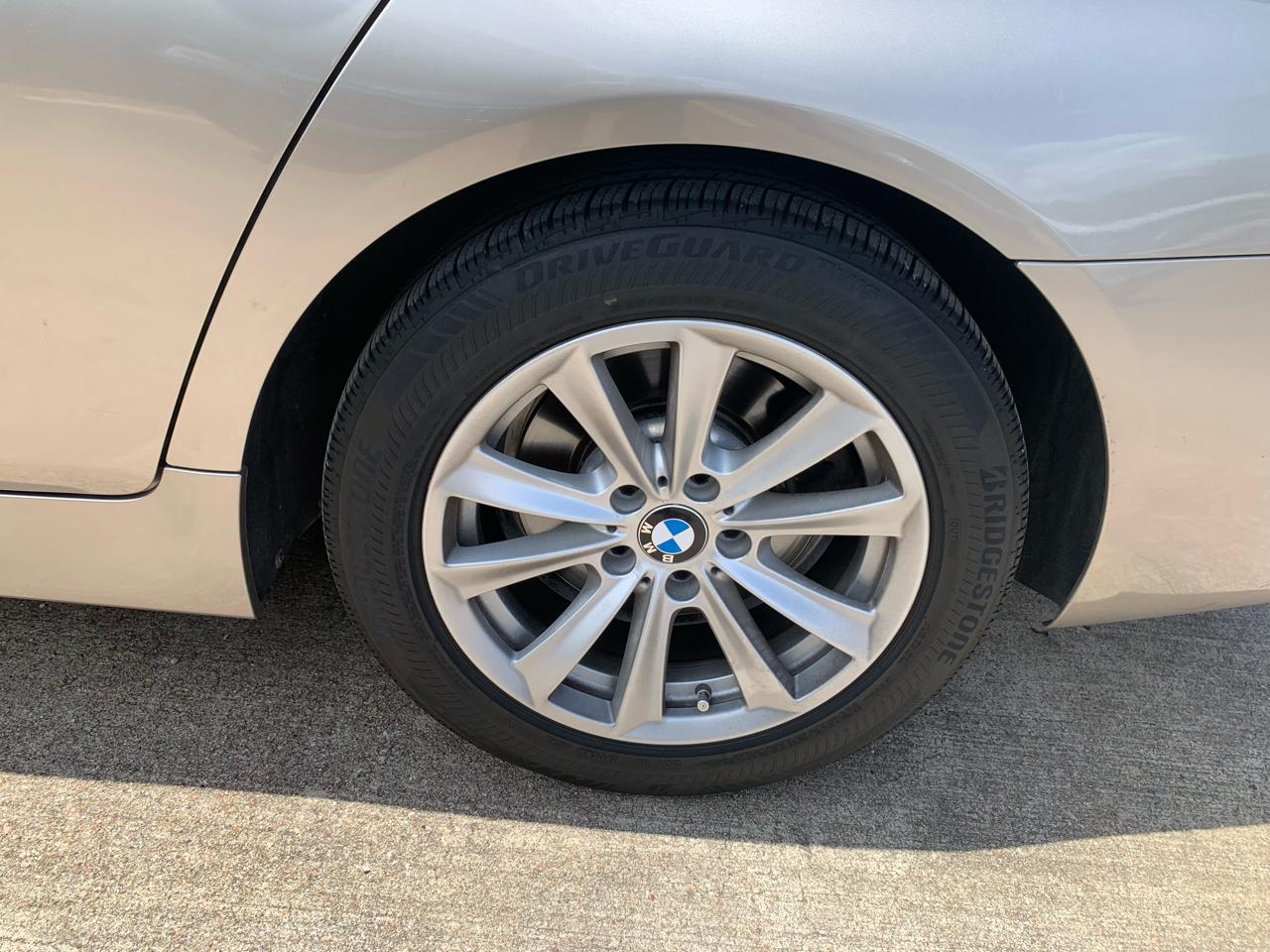 BMW 5-Series 528i 2014