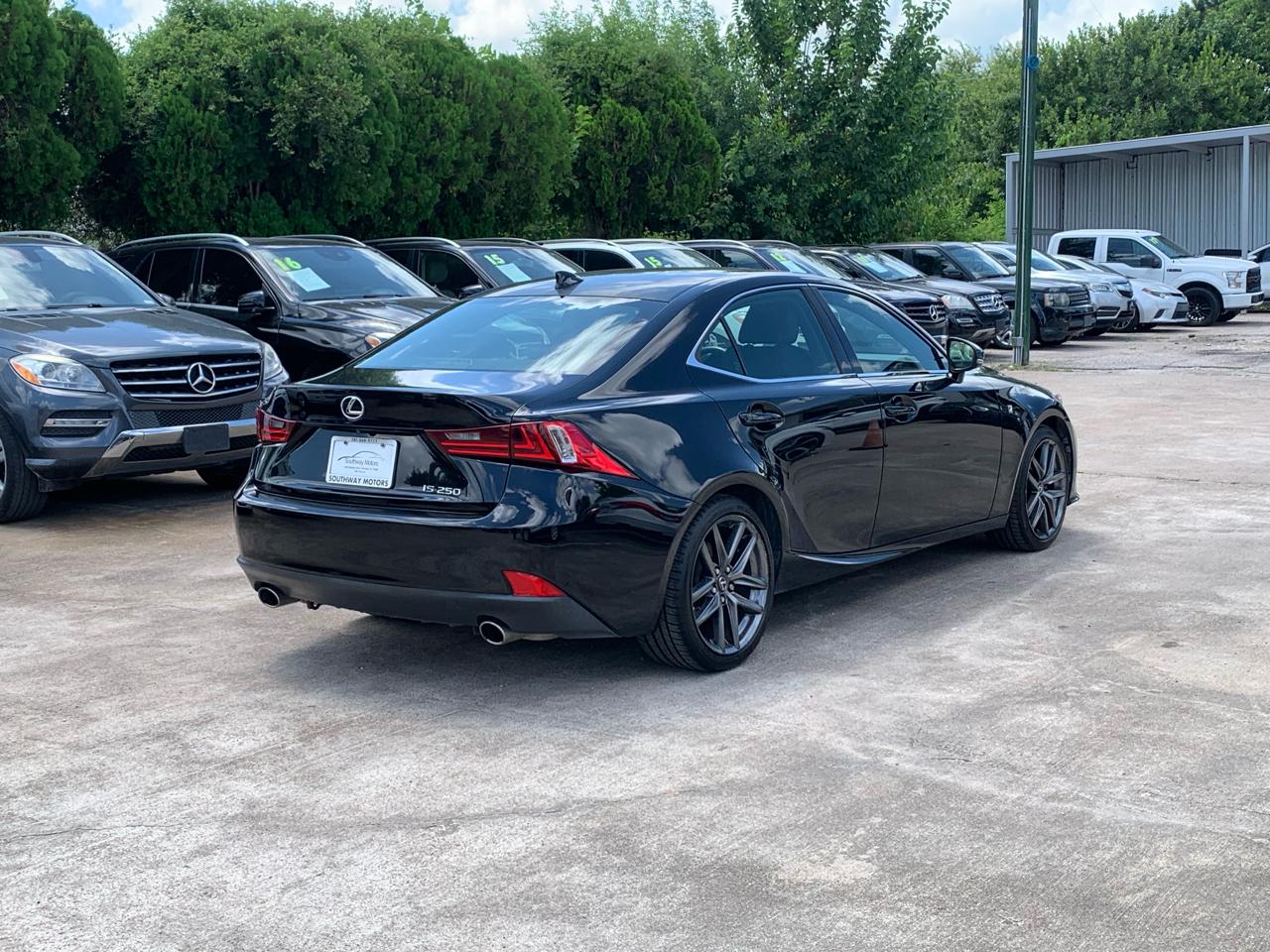Lexus IS 250 RWD 2014