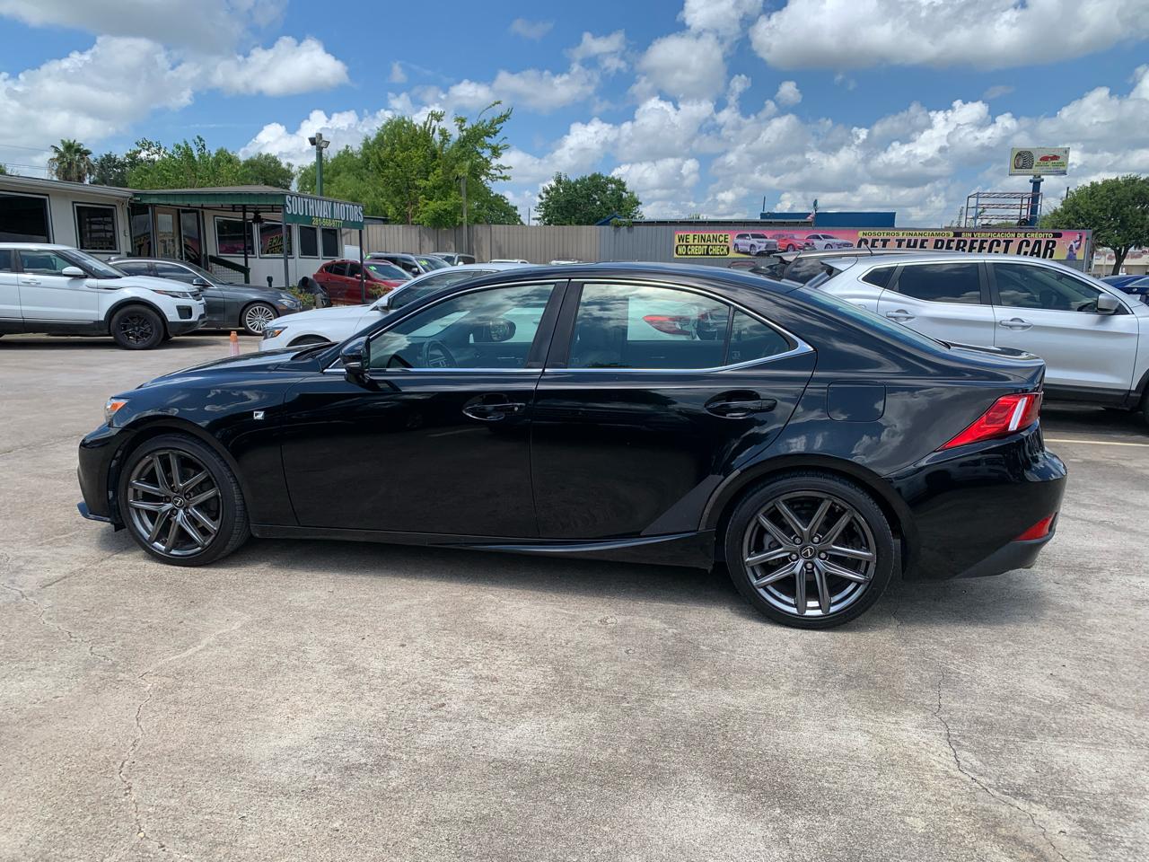 Lexus IS 250 RWD 2014
