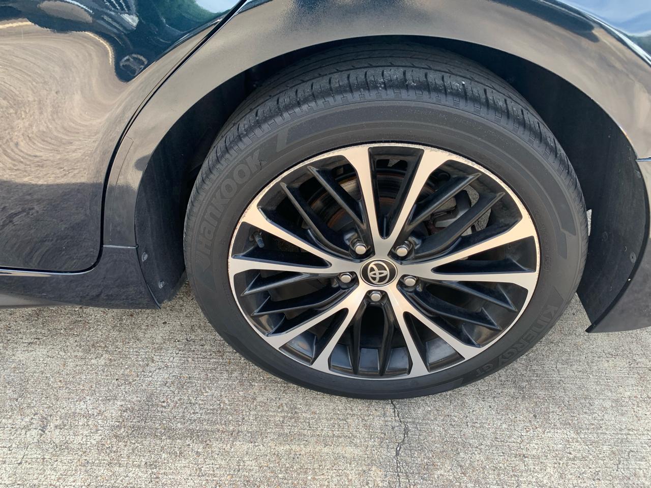 Toyota Camry SE 2020