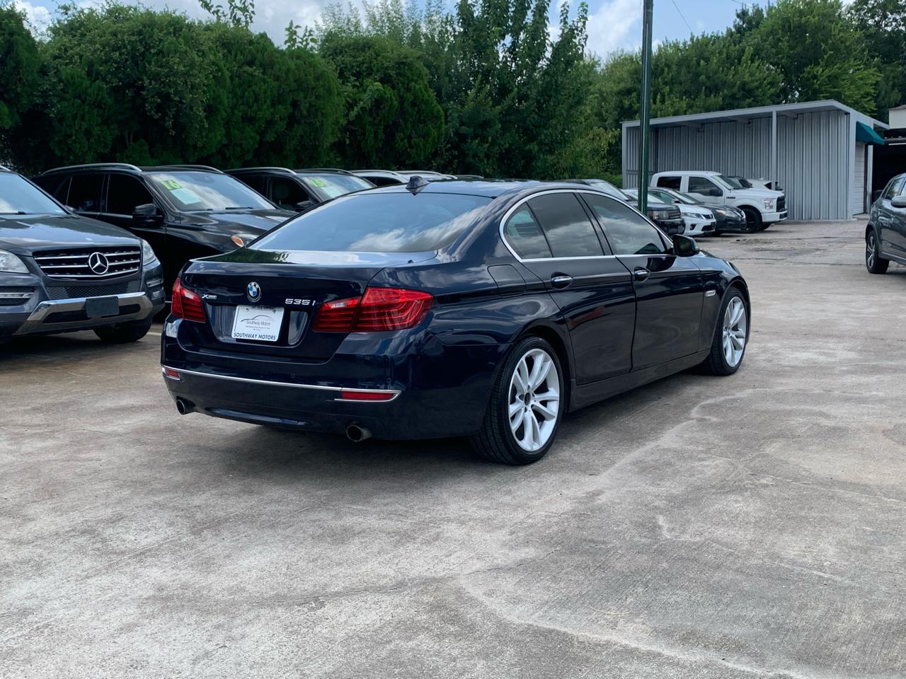 BMW 5-Series 535i xDrive 2015