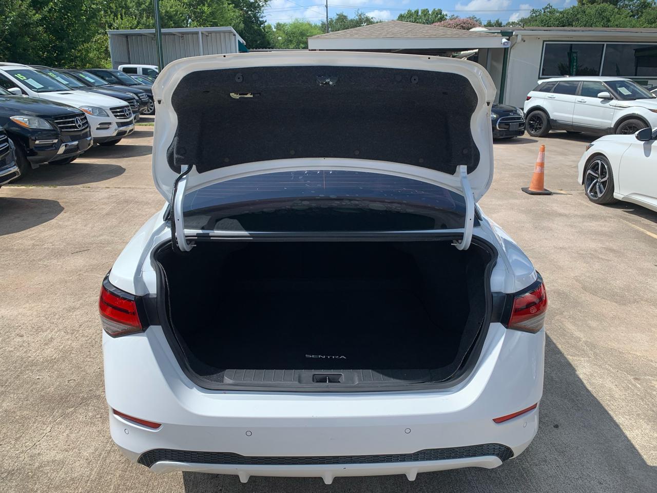 Nissan Sentra SV 2021
