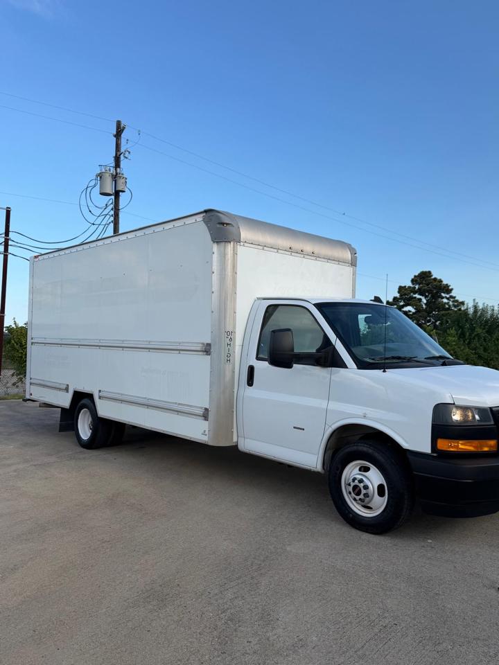 GMC Savana G3500 177 in. 2020