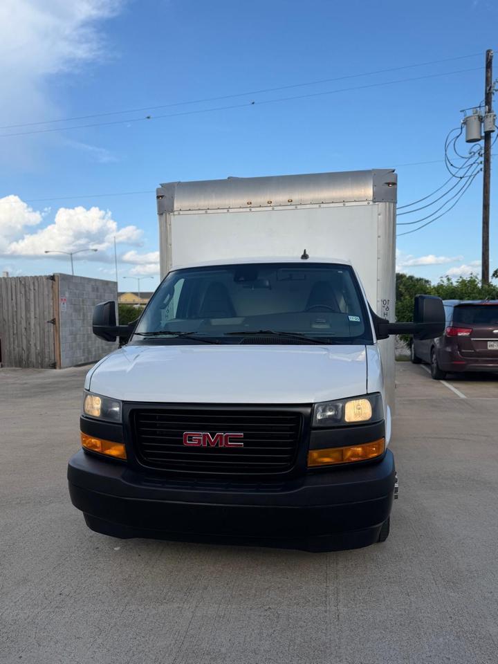 GMC Savana G3500 177 in. 2020