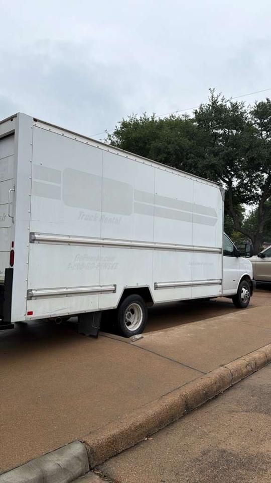 GMC Savana G3500 177 in. 2020