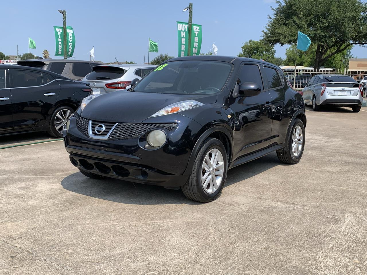 Nissan Juke S FWD 2012