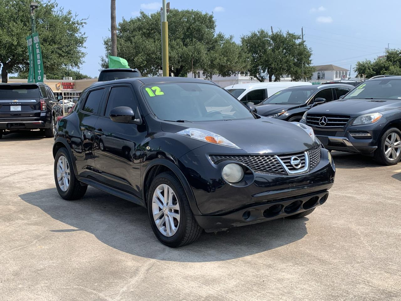 Nissan Juke S FWD 2012
