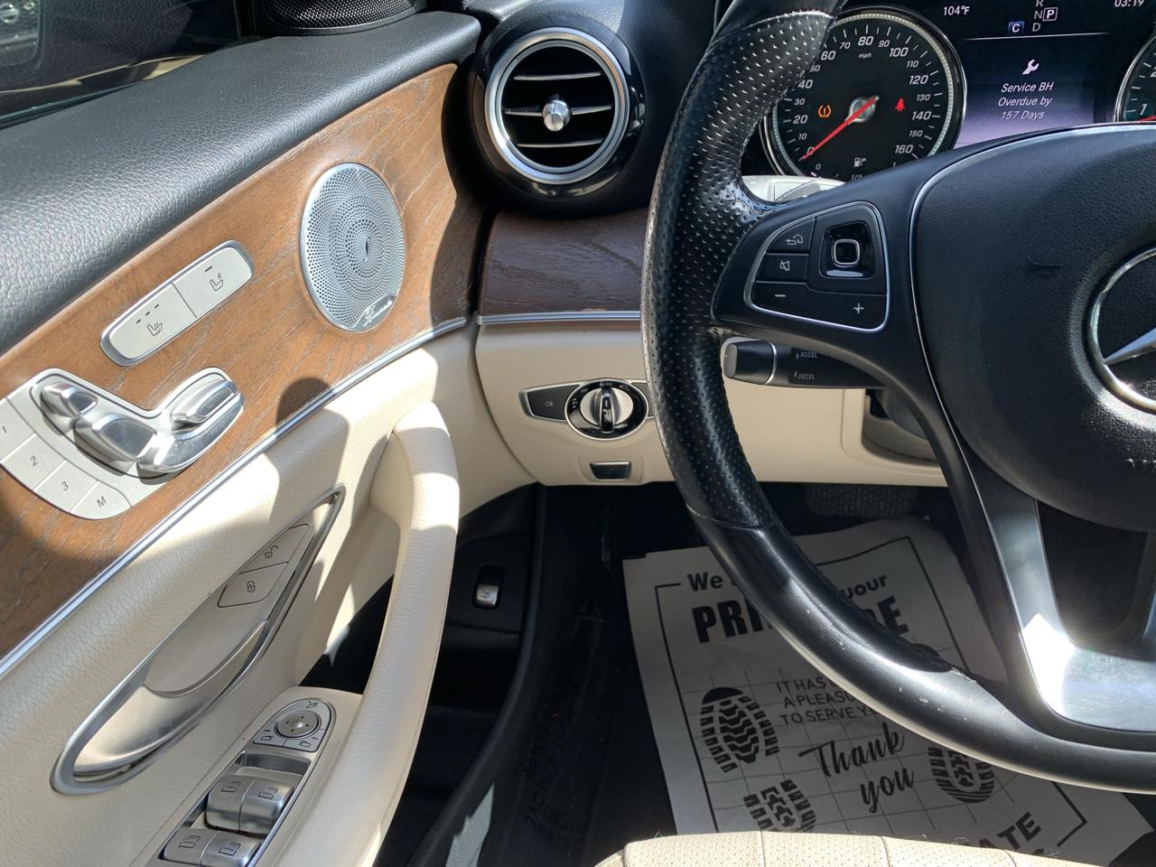 Mercedes-Benz E-Class E300 Luxury 4MATIC Sedan 2017