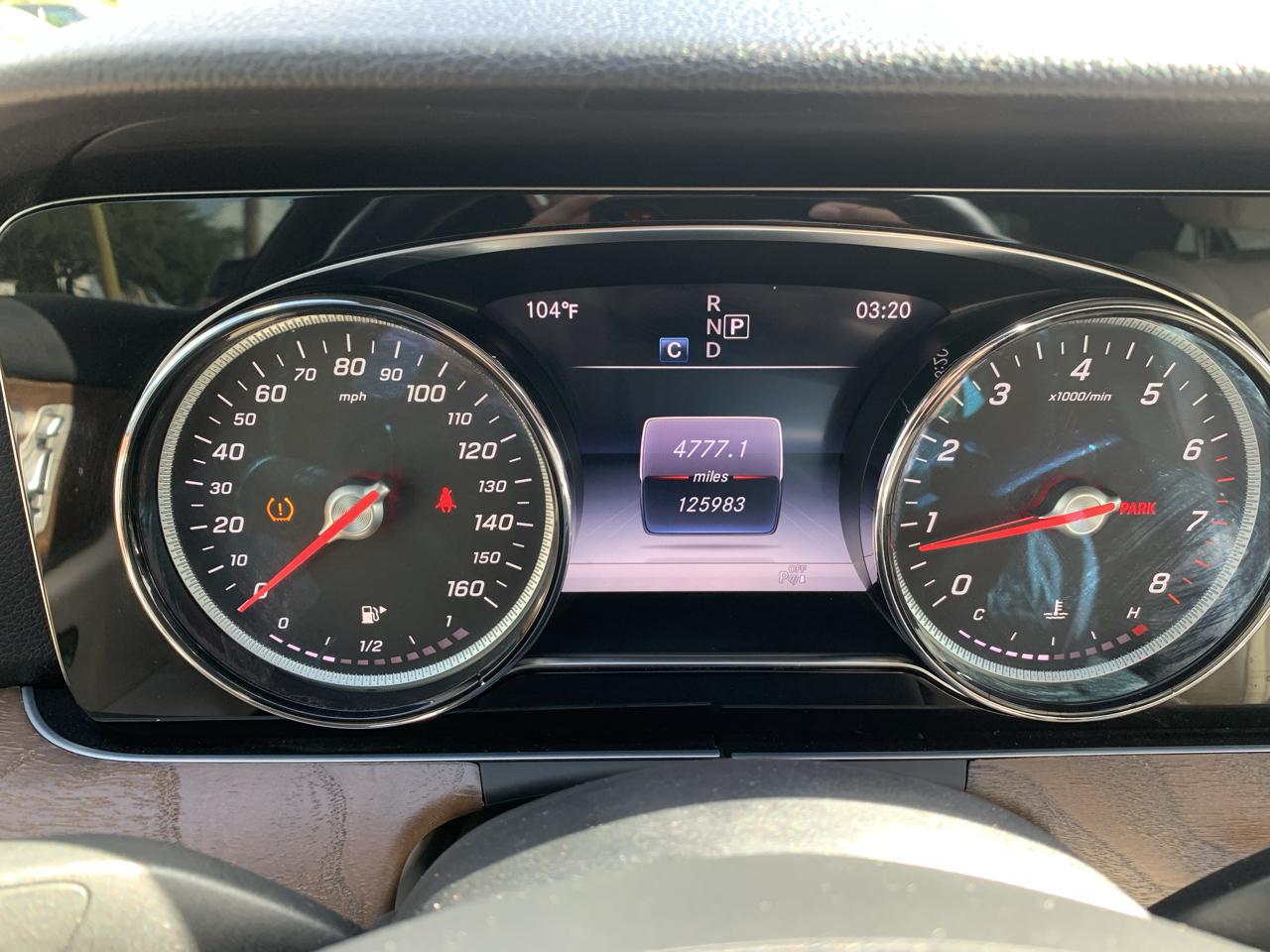 Mercedes-Benz E-Class E300 Luxury 4MATIC Sedan 2017