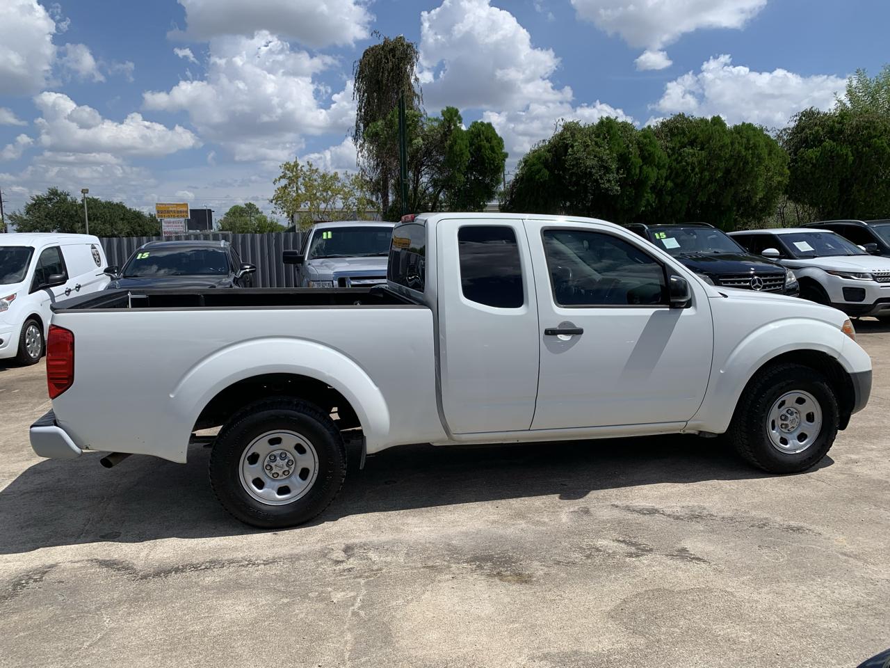 Nissan Frontier SV King Cab I4 5MT 2WD 2018