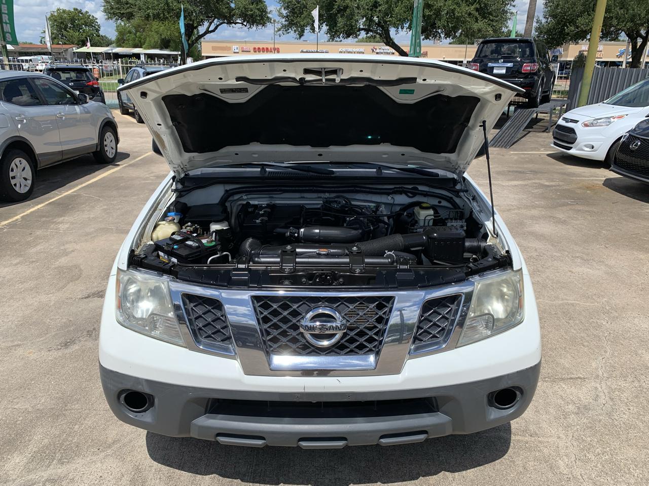 Nissan Frontier SV King Cab I4 5MT 2WD 2018