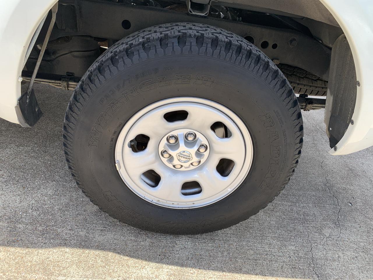 Nissan Frontier SV King Cab I4 5MT 2WD 2018