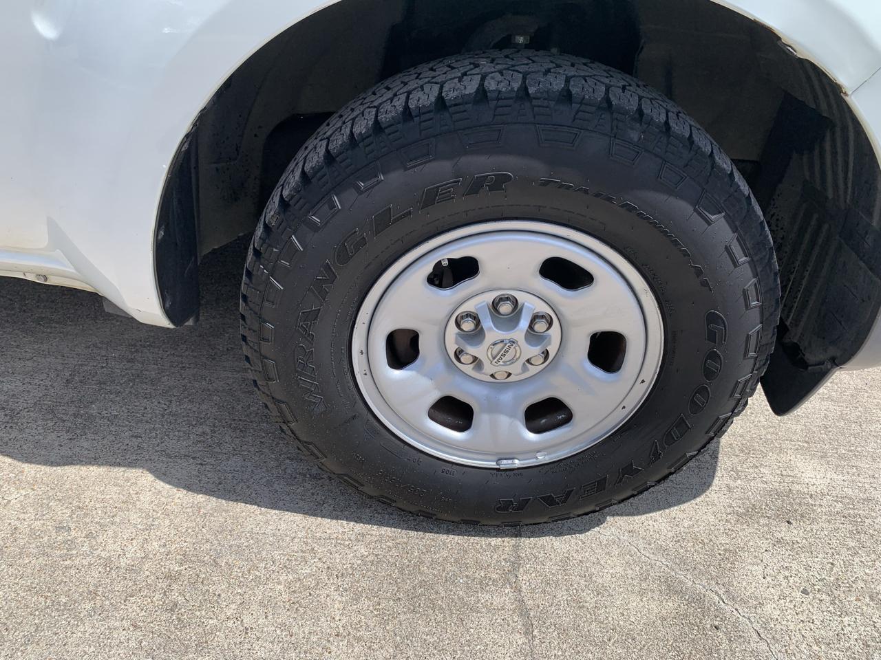 Nissan Frontier SV King Cab I4 5MT 2WD 2018