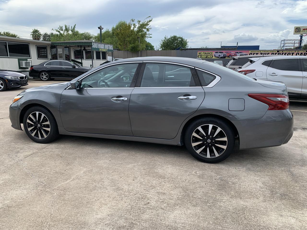 Nissan Altima 2.5 SV 2018