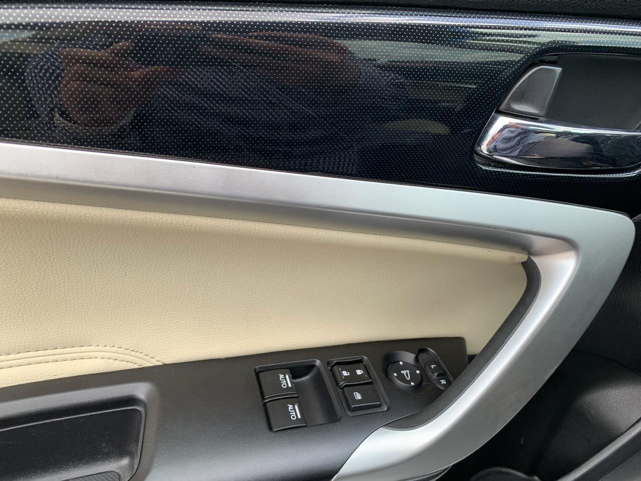 Honda Accord EX-L V6 Coupe AT 2013