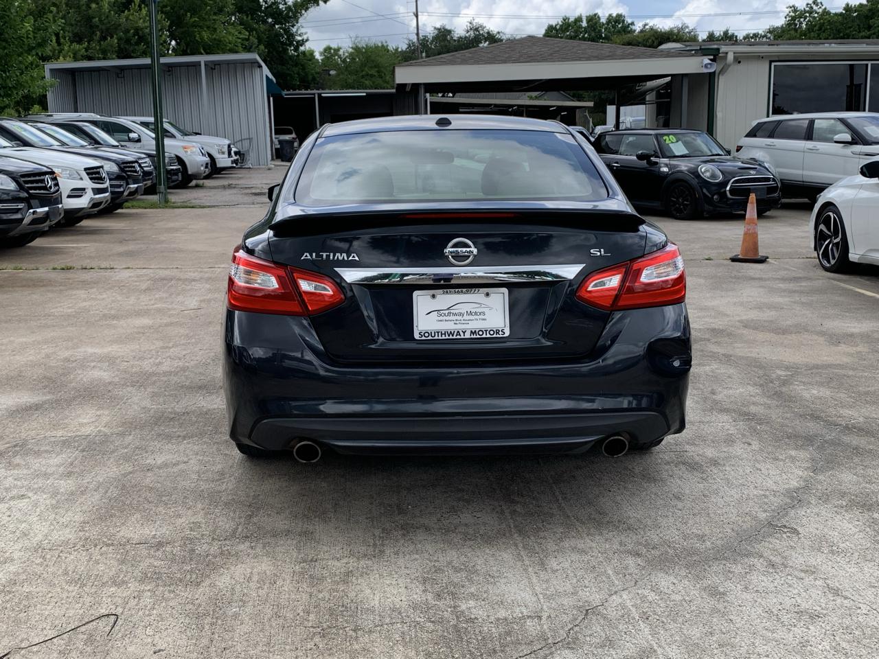 Nissan Altima 2.5 SR 2016