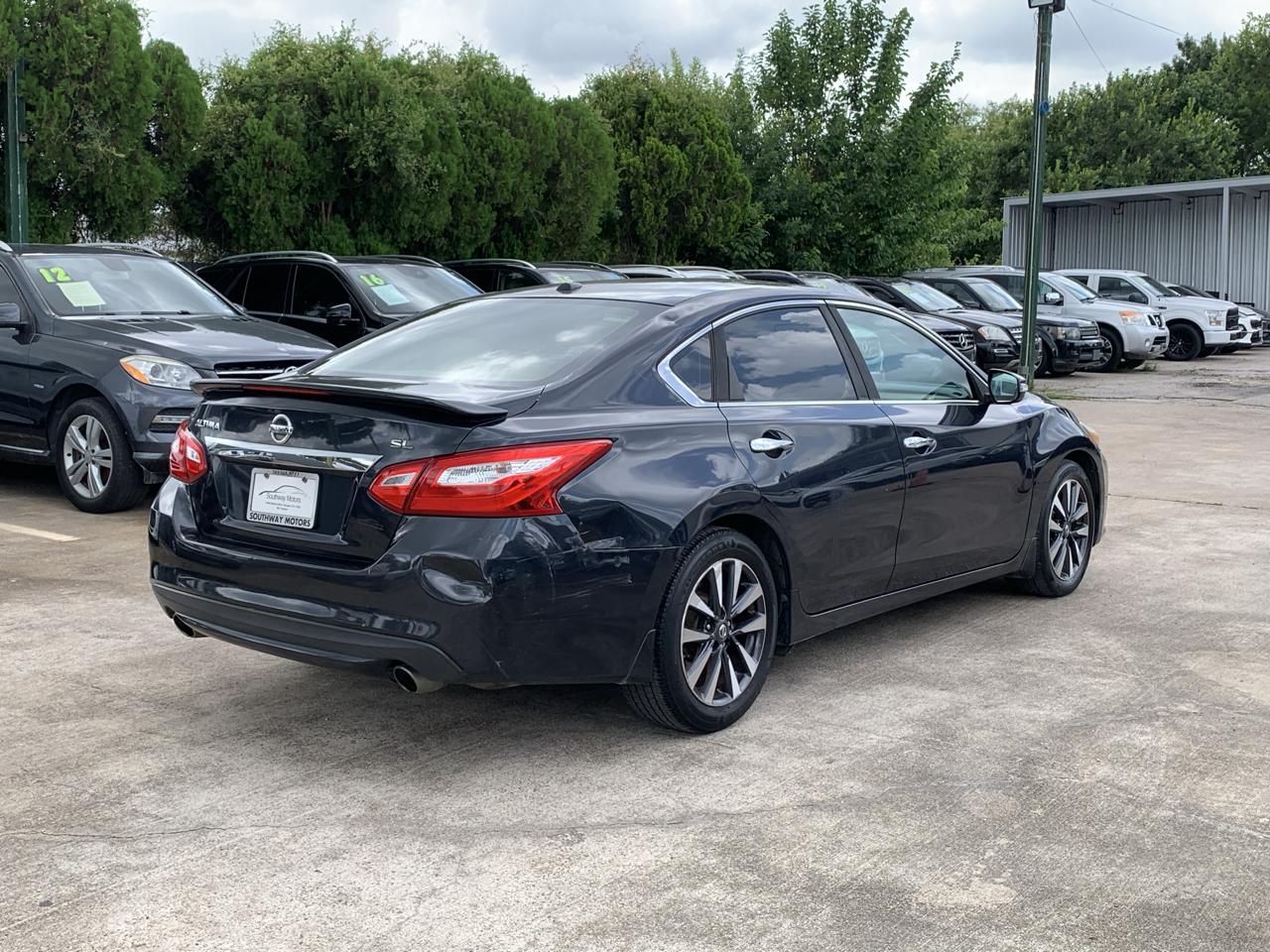 Nissan Altima 2.5 SR 2016