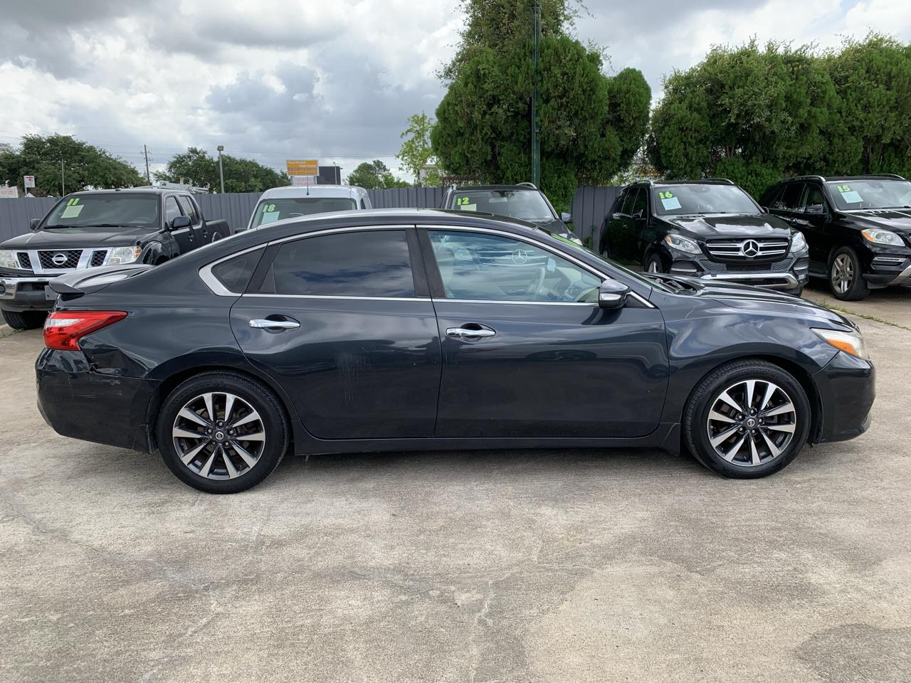 Nissan Altima 2.5 SR 2016