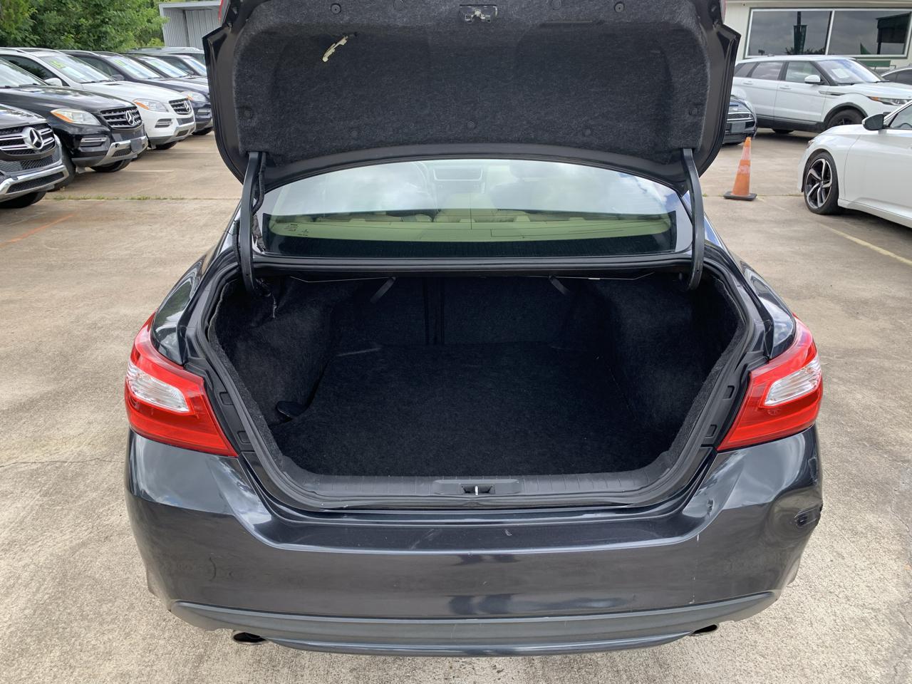 Nissan Altima 2.5 SR 2016