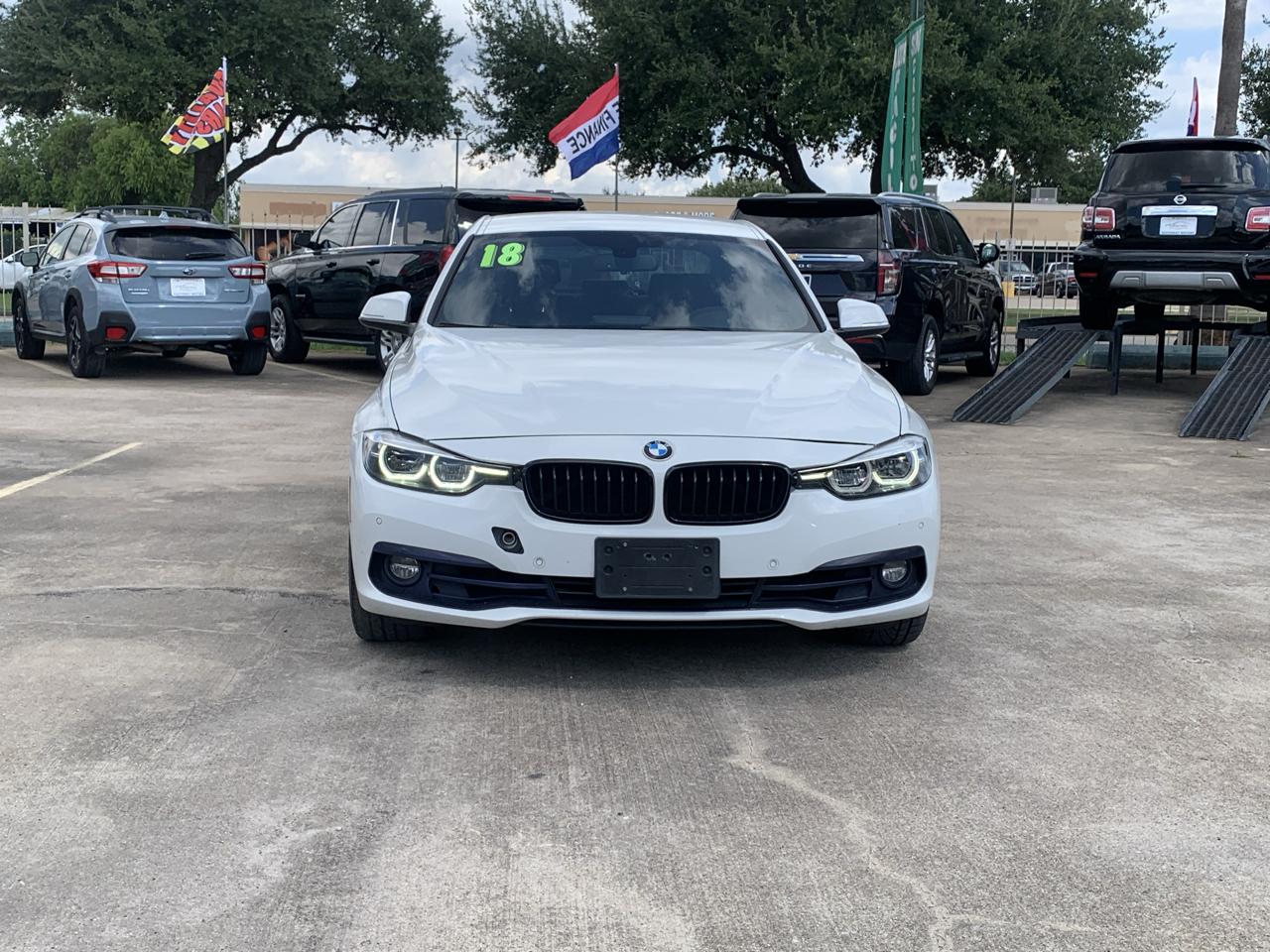 BMW 3-Series 330i SULEV Sedan 2018