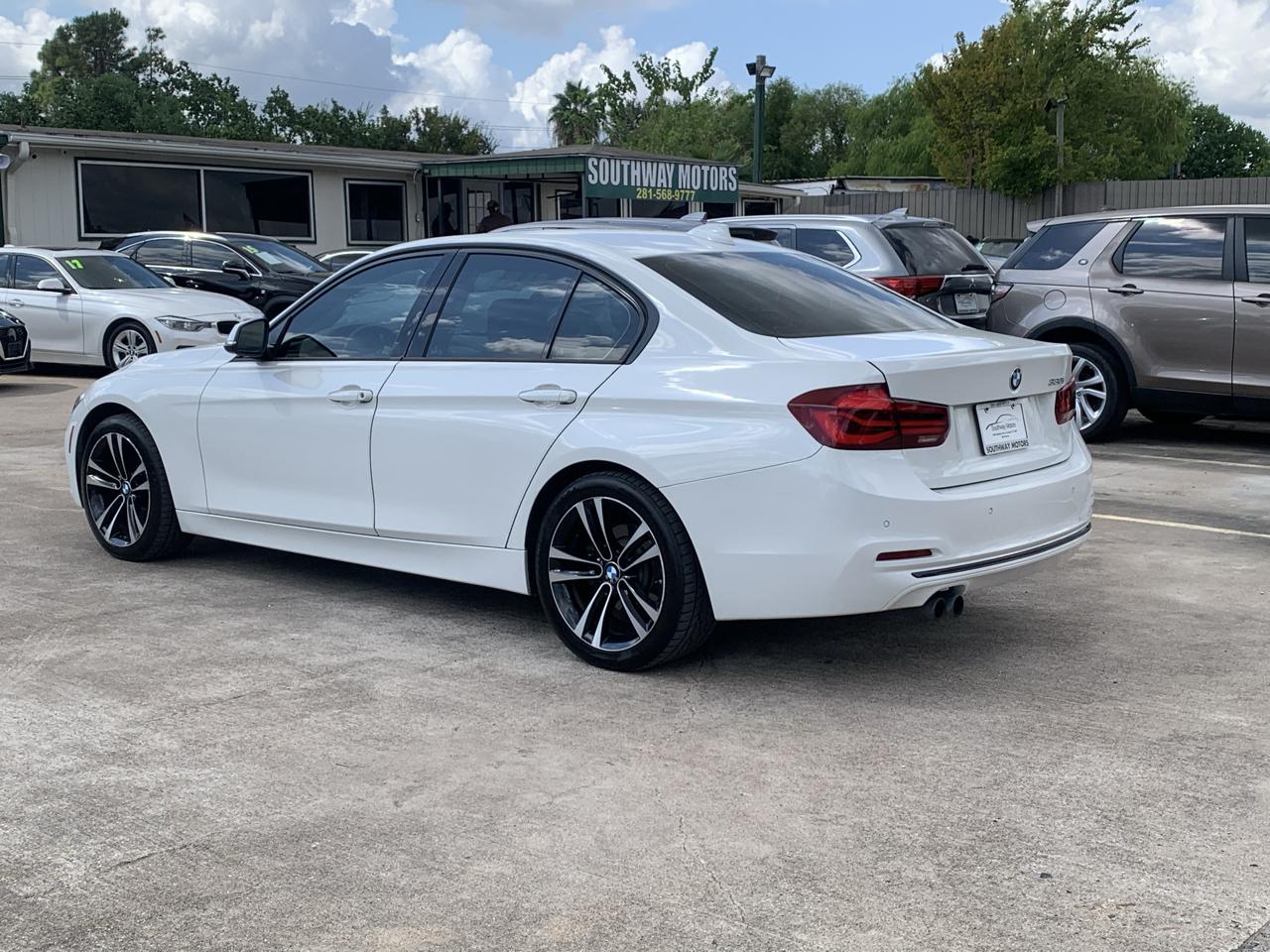 BMW 3-Series 330i SULEV Sedan 2018