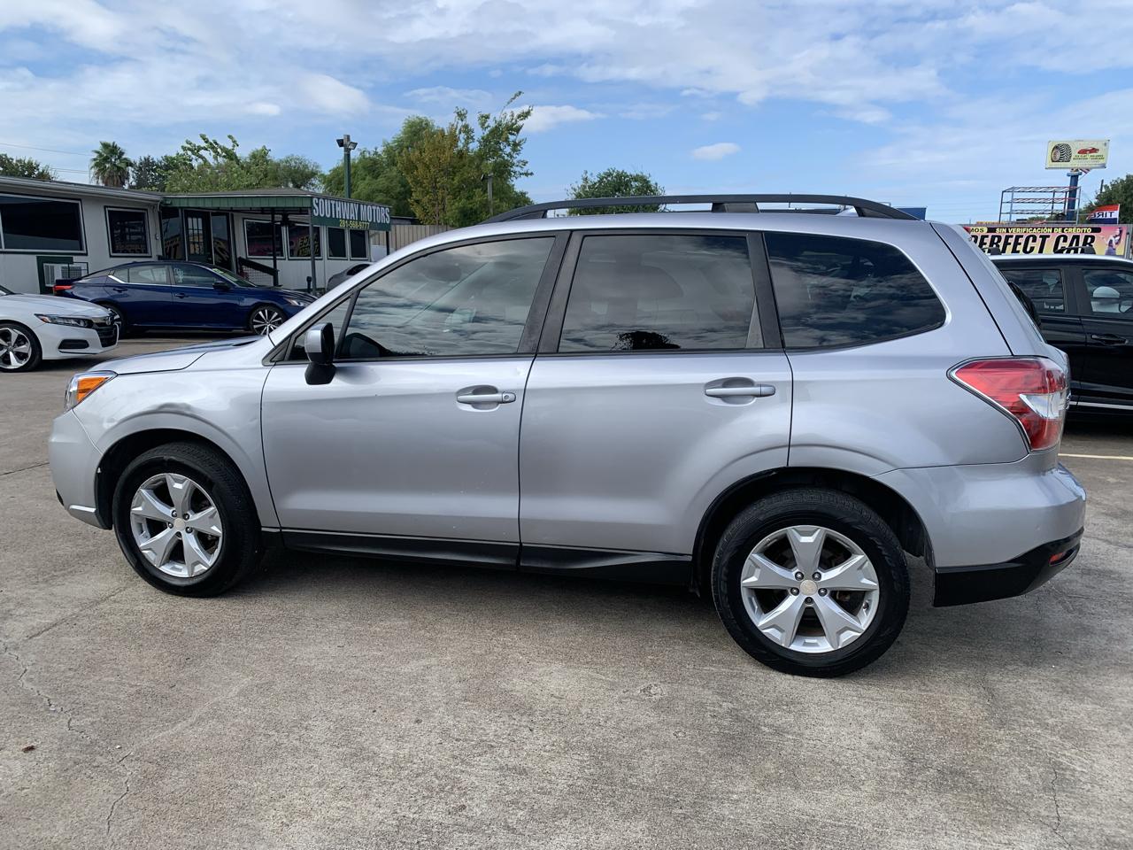 Subaru Forester 2.5i Premium PZEV CVT 2016
