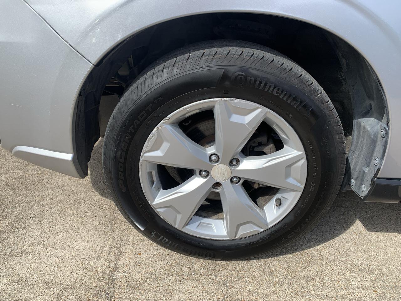 Subaru Forester 2.5i Premium PZEV CVT 2016