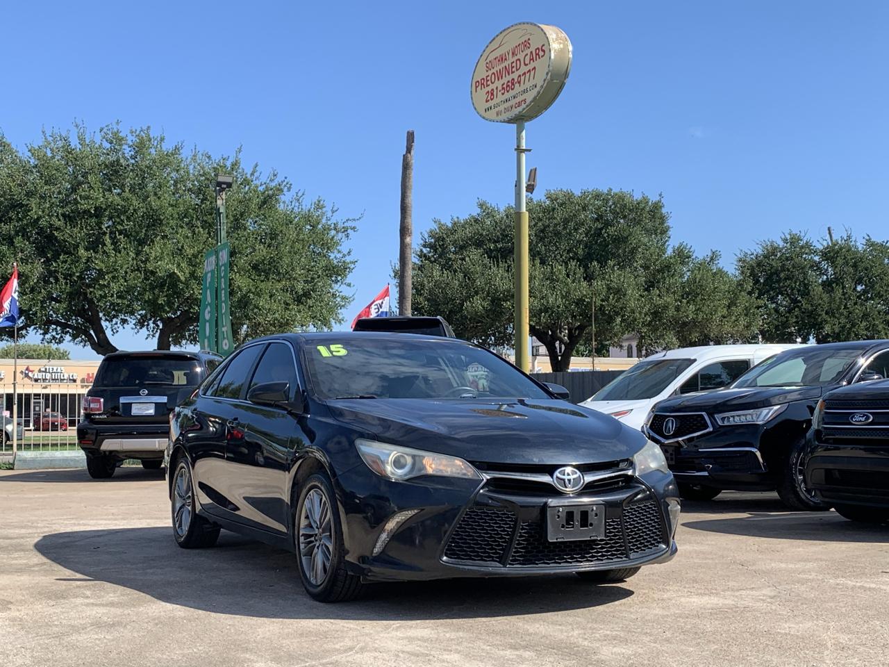 Toyota Camry SE 2015
