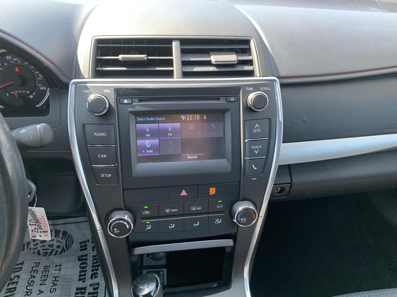 Toyota Camry SE 2015