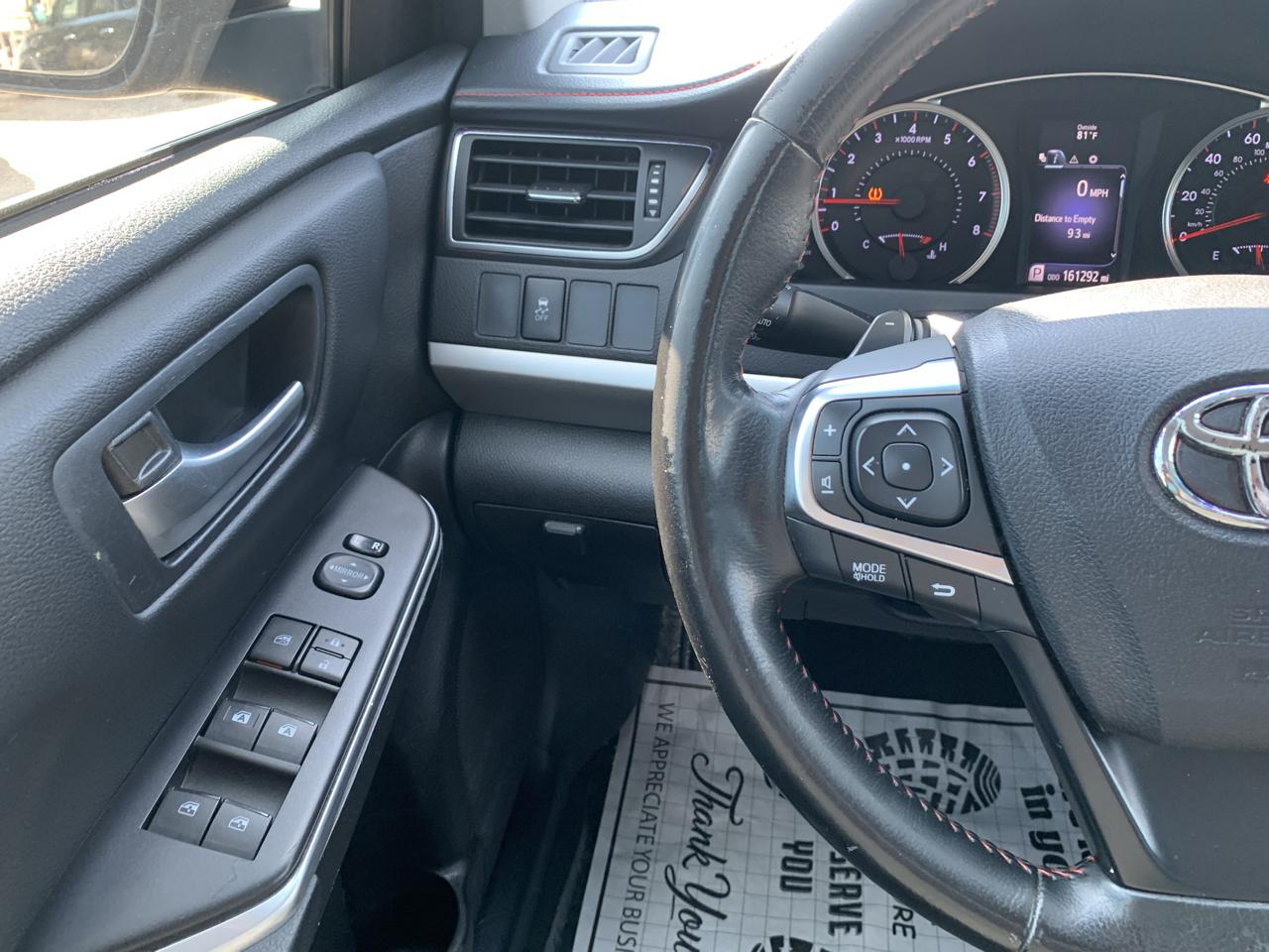 Toyota Camry SE 2015
