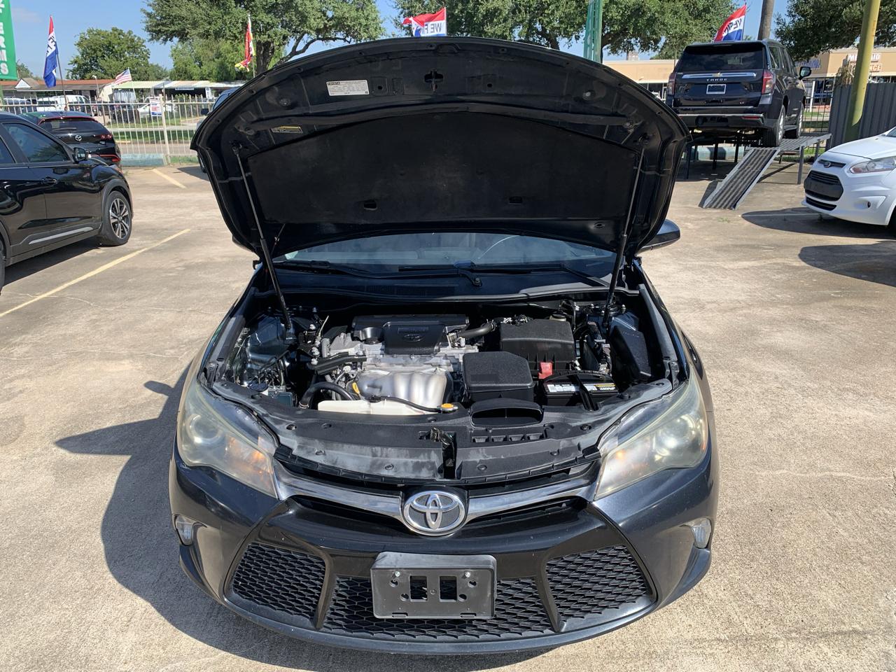 Toyota Camry SE 2015