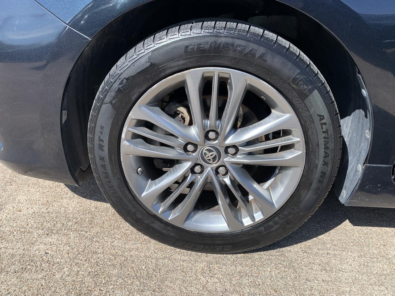 Toyota Camry SE 2015