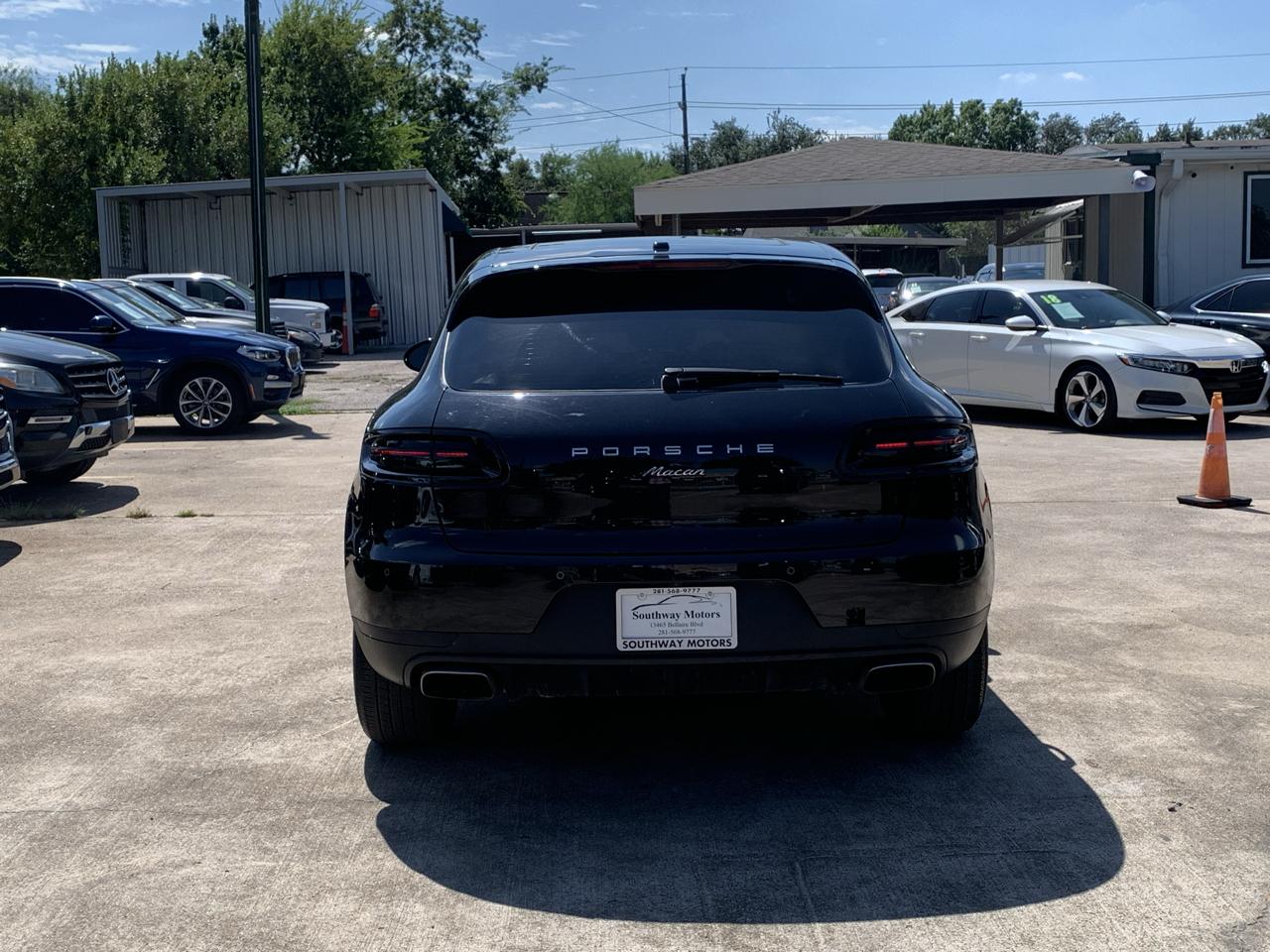 Porsche Macan GTS 2017