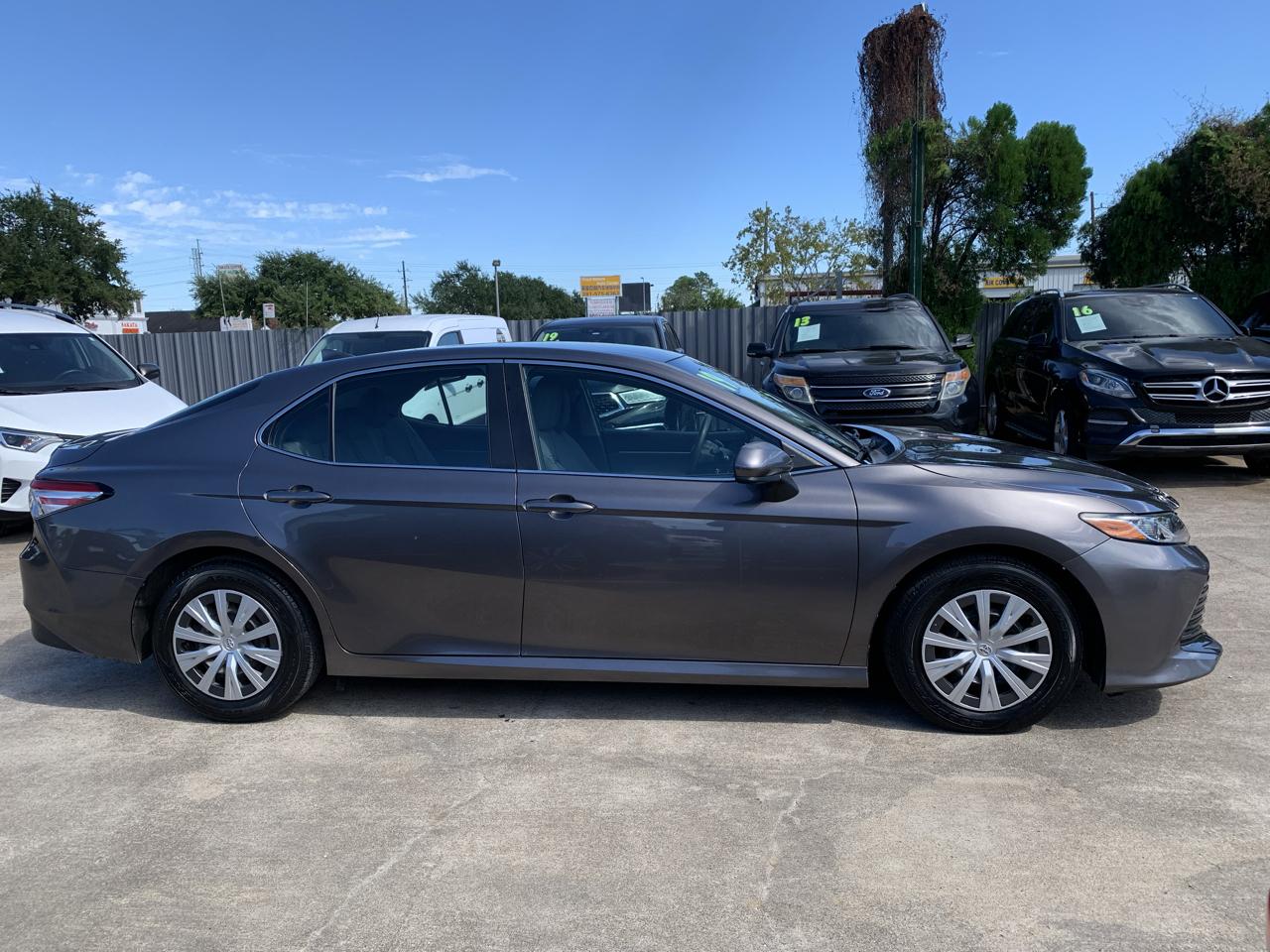 Toyota Camry LE 2019