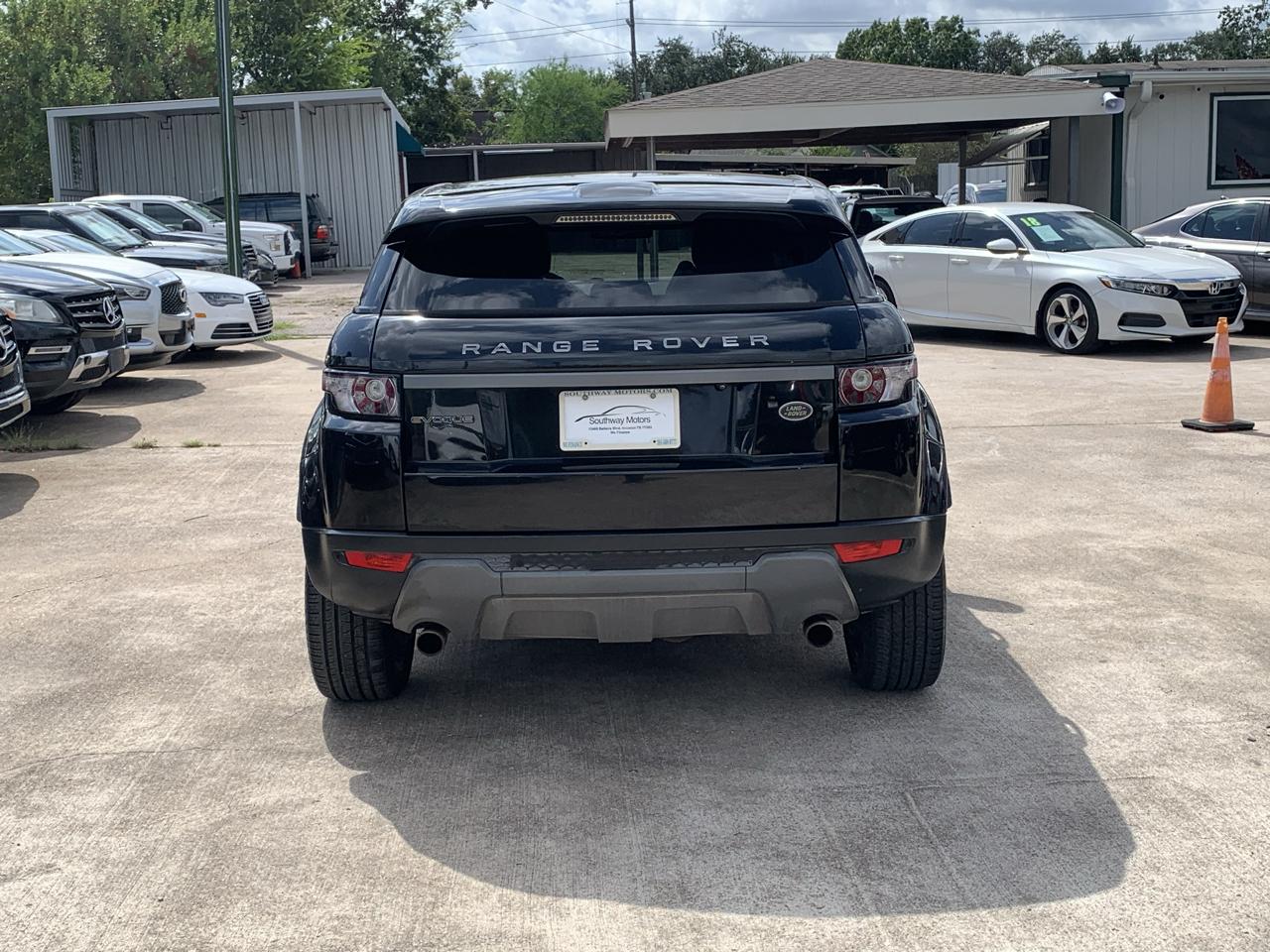 Land Rover Range Rover Evoque Pure Plus 5-Door 2015