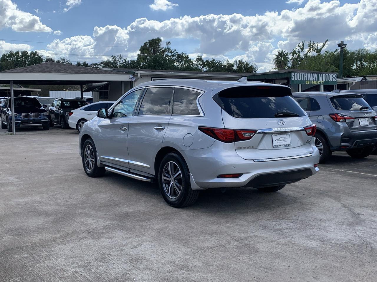 Infiniti QX60 Base FWD 2017