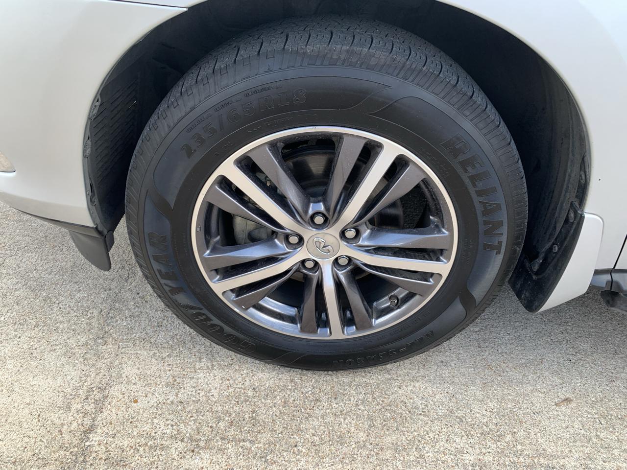 Infiniti QX60 Base FWD 2017