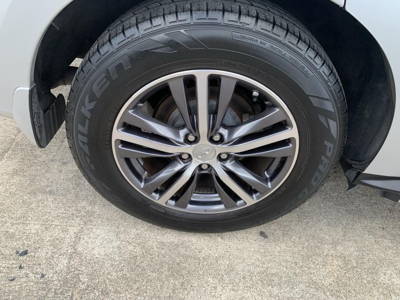 Infiniti QX60 Base FWD 2017