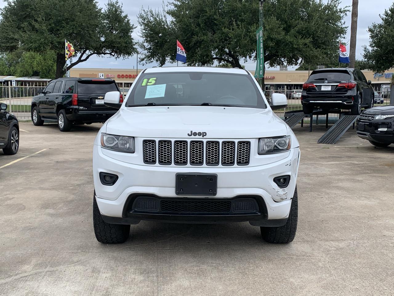 Jeep Grand Cherokee Laredo 4WD 2015