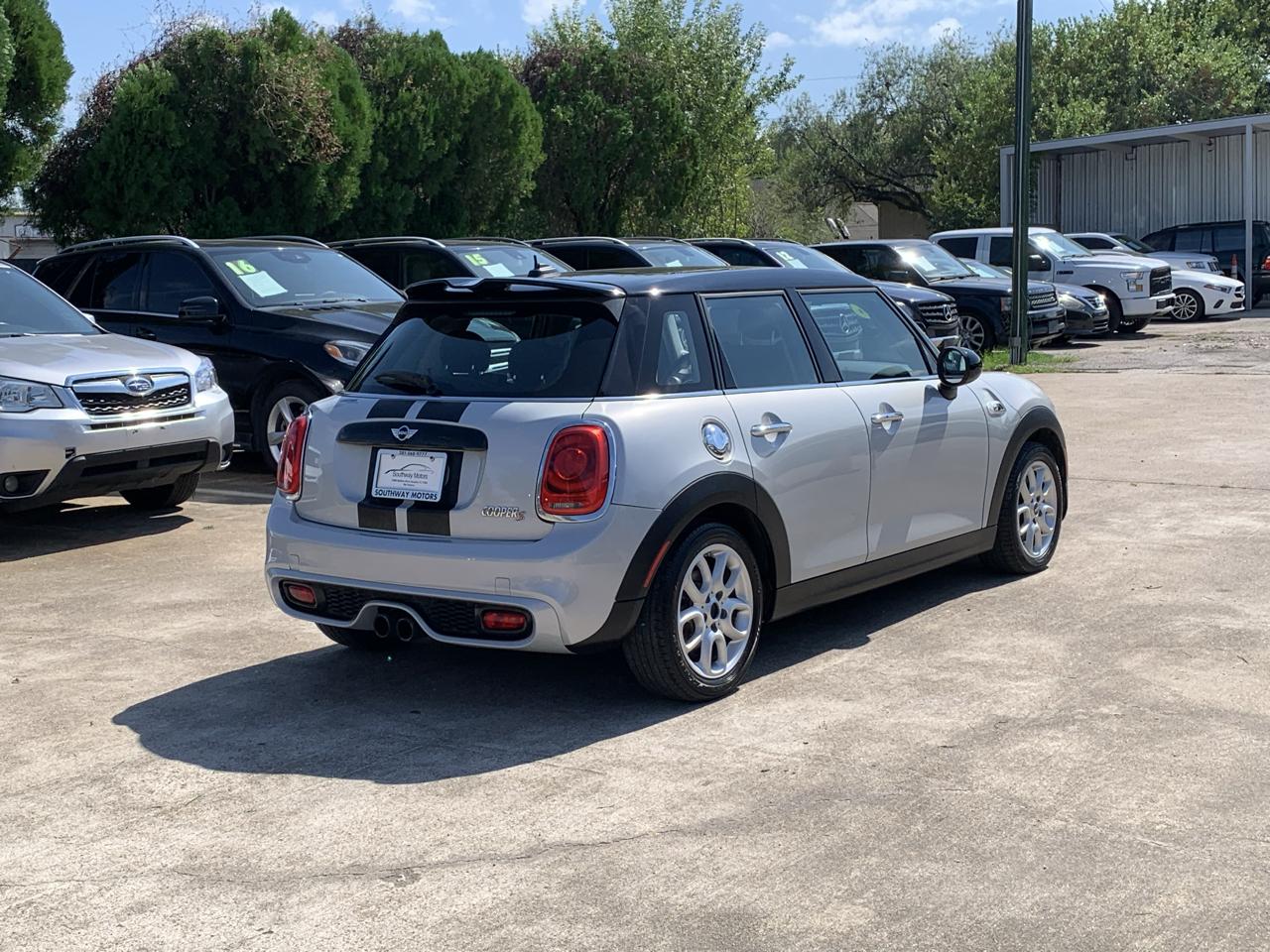 MINI Cooper S 4-Door 2016
