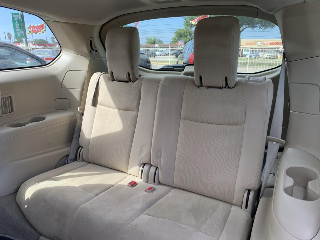 Nissan Pathfinder SV 2WD 2015