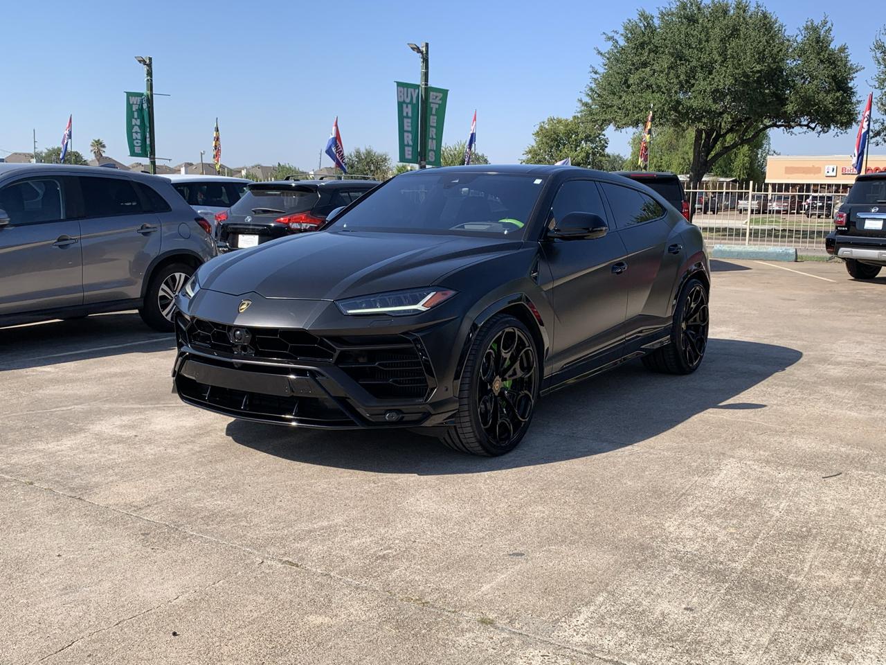 Lamborghini Urus Base 2022