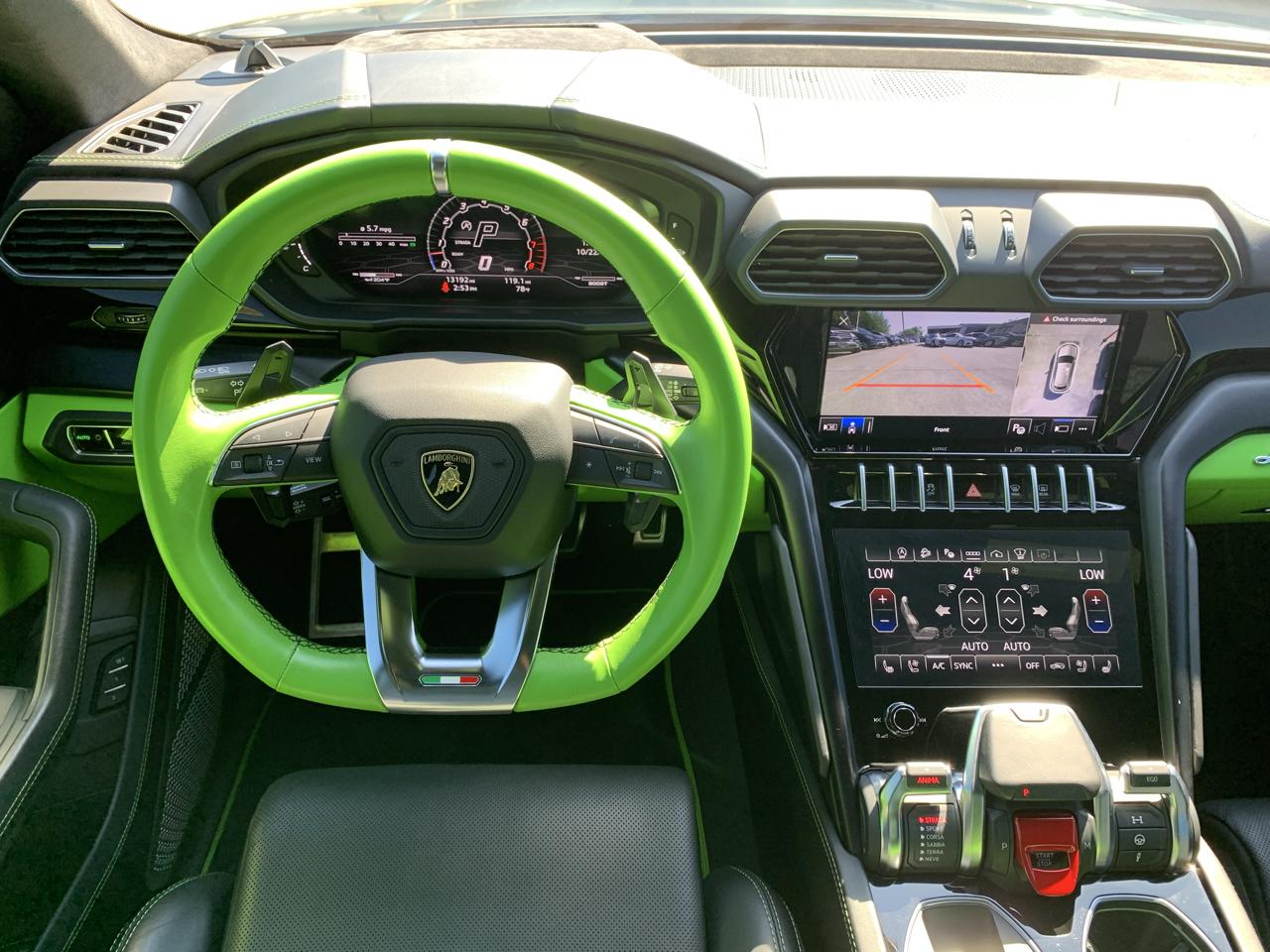 Lamborghini Urus Base 2022