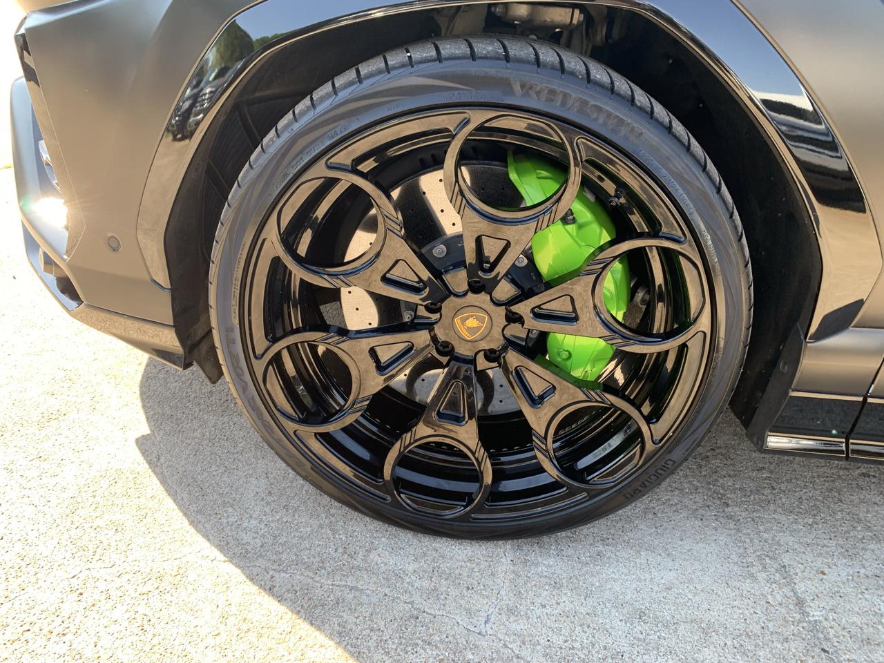 Lamborghini Urus Base 2022