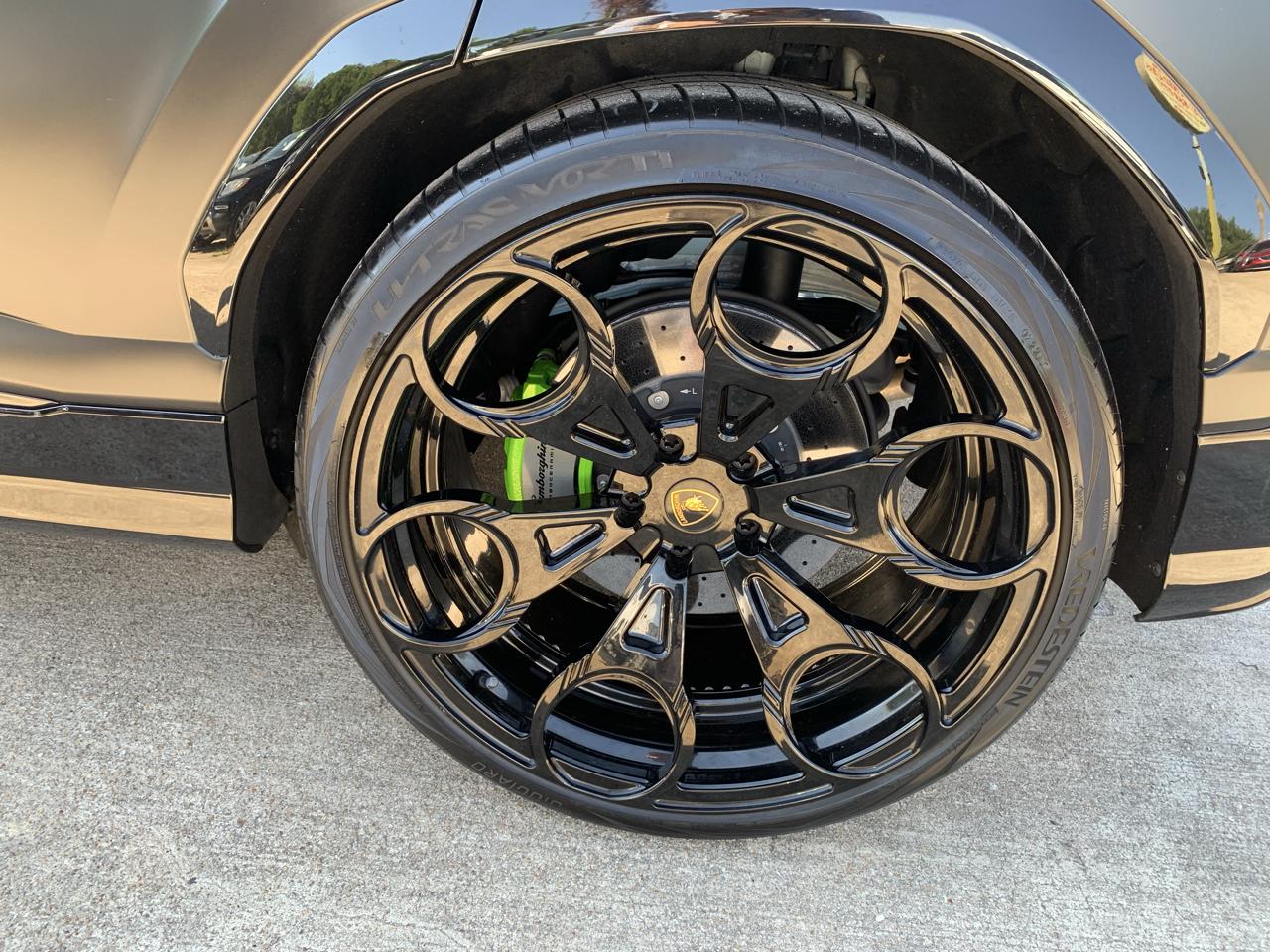 Lamborghini Urus Base 2022