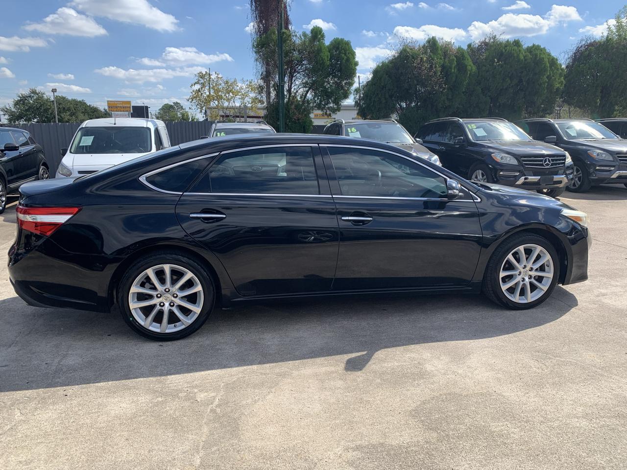 Toyota Avalon XLE 2013